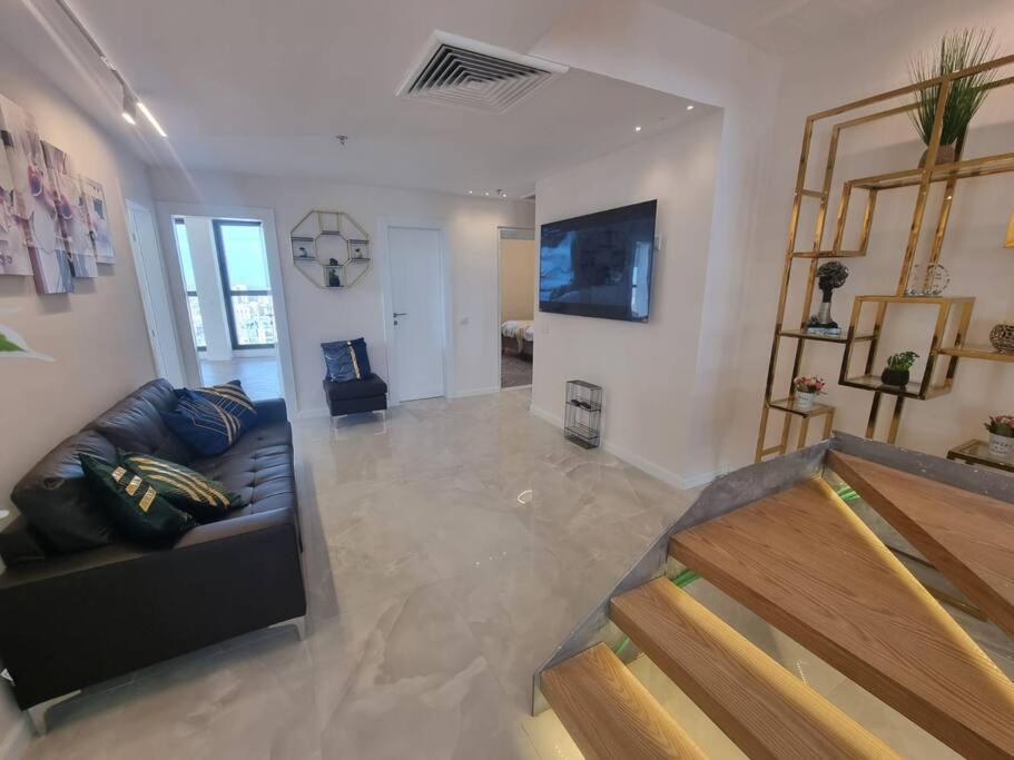 Jtower Royal Suites - The Penthouse - Alefimmoed Yerusalem Bagian luar foto
