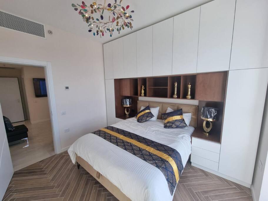 Jtower Royal Suites - The Penthouse - Alefimmoed Yerusalem Bagian luar foto
